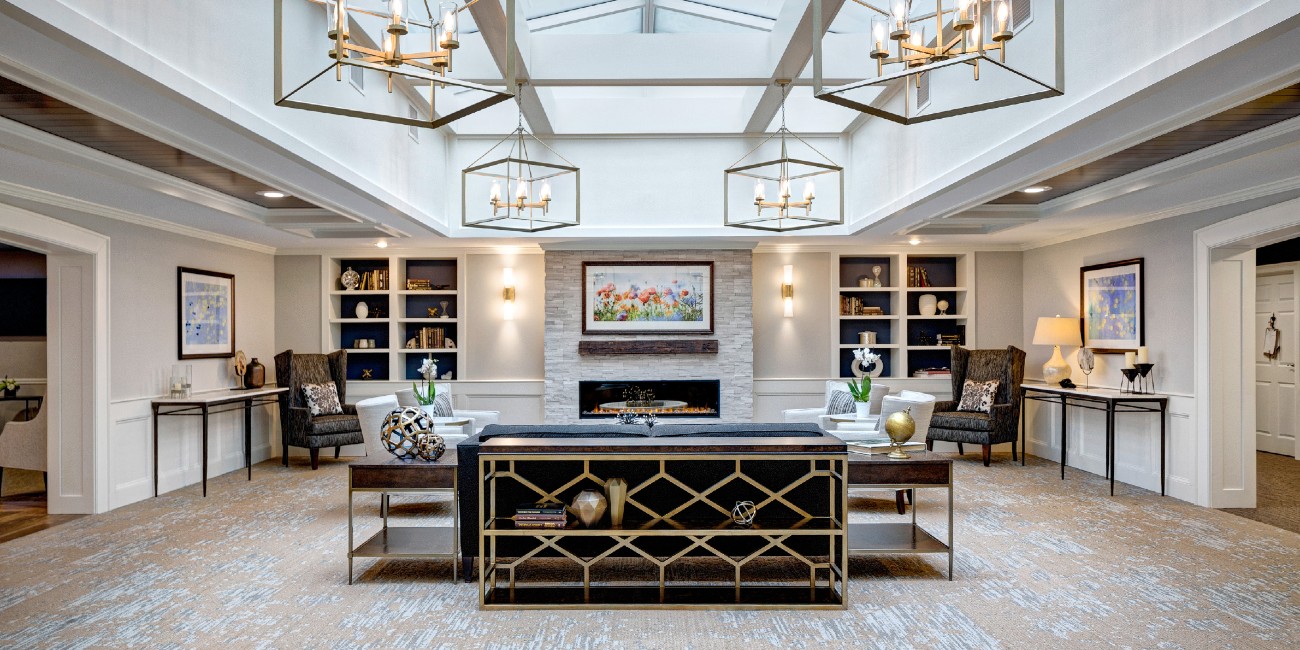 Sitting area in the lobby of Maplewood at Darien