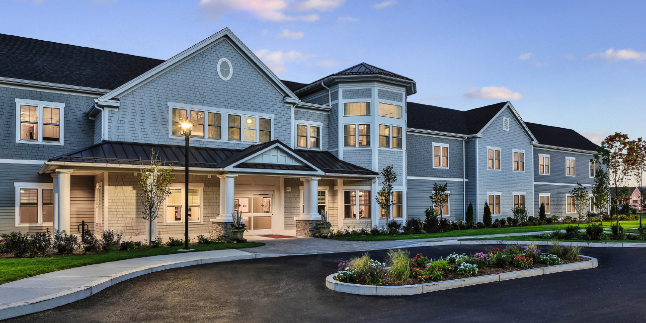 exterior shot of Maplewood at Mill Hill senior living community