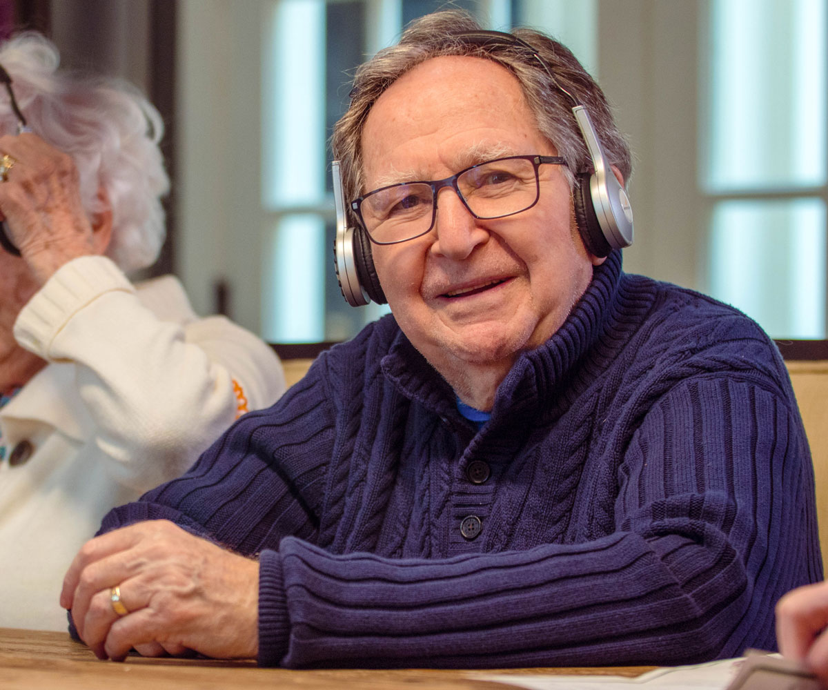 https://www.maplewoodseniorliving.com/wp-content/uploads/2022/03/Auditory-Enhancement-31.jpg