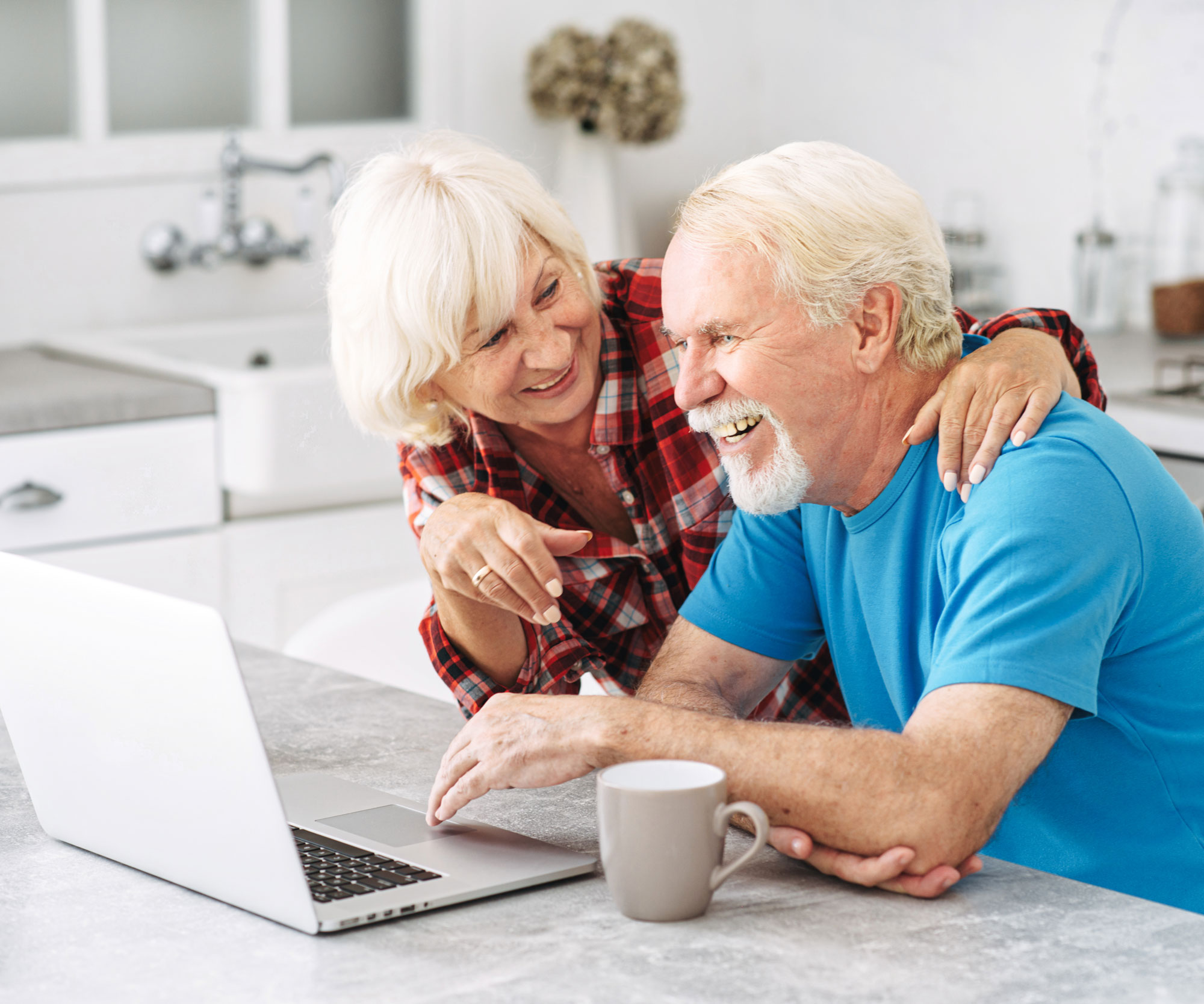https://www.maplewoodseniorliving.com/wp-content/uploads/2022/03/Live-Stream-Learning1.jpg
