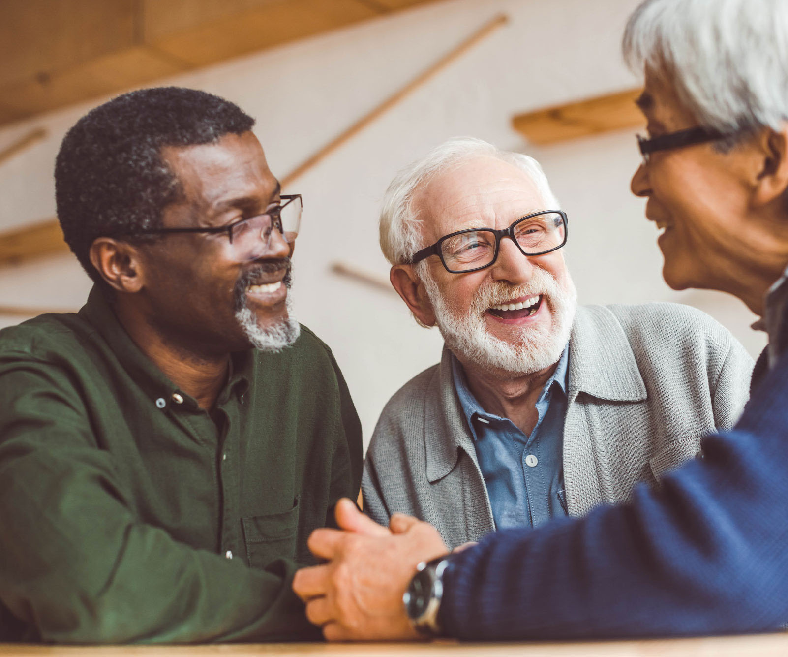 https://www.maplewoodseniorliving.com/wp-content/uploads/2022/03/Shared-Laughter.jpg